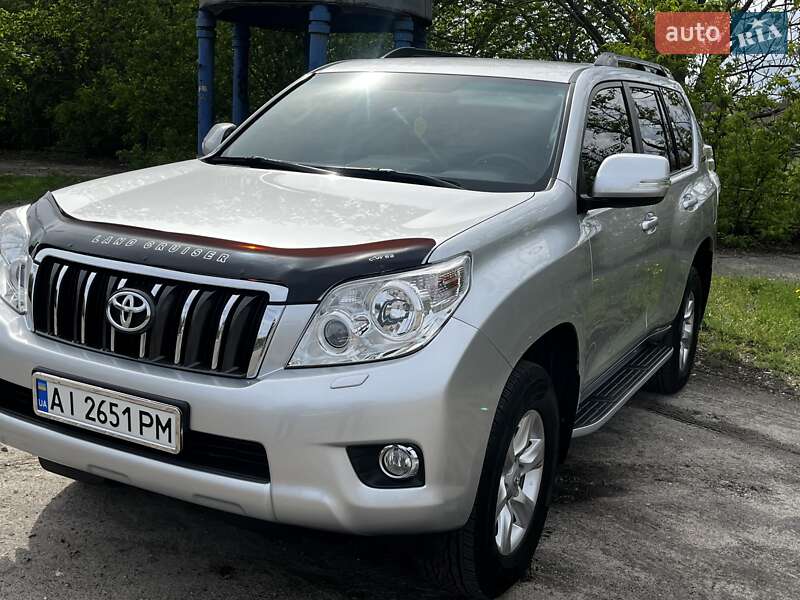 2011 toyota land cruiser