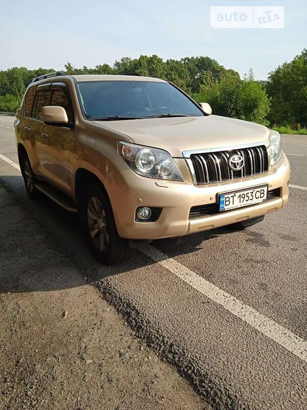 2011 toyota land cruiser 150