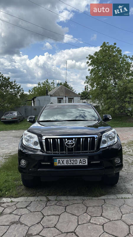 2012 toyota land cruiser prado
