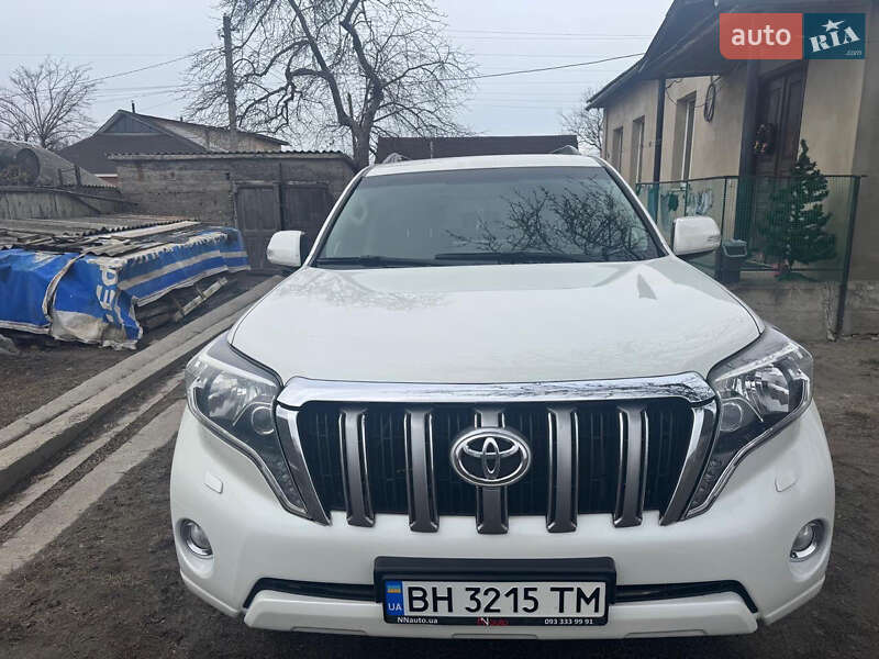 2014 toyota land cruiser prado