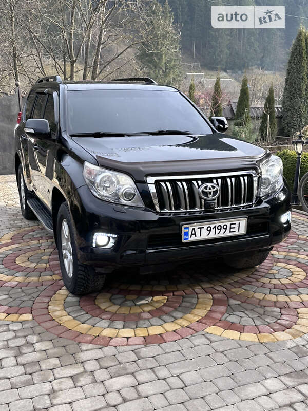 2013 toyota land cruiser 150