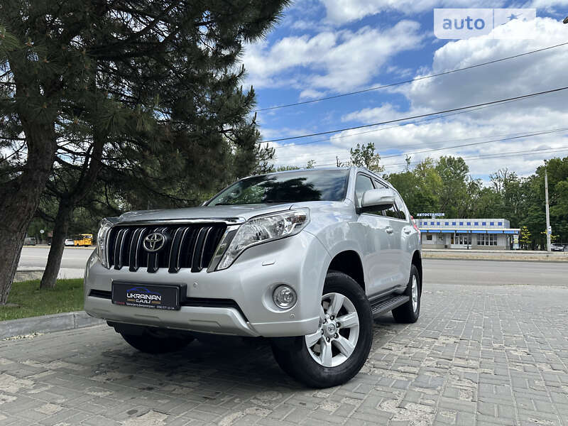 2013 toyota land cruiser