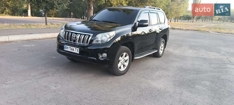 2010 toyota land cruiser