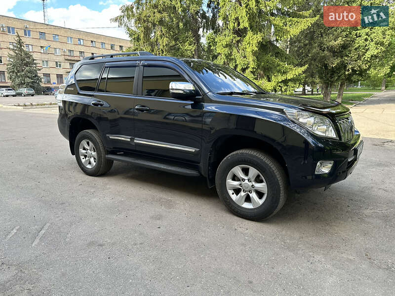 2012 toyota land cruiser