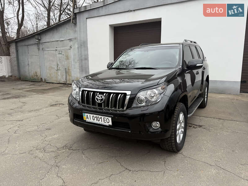 2012 toyota land cruiser prado