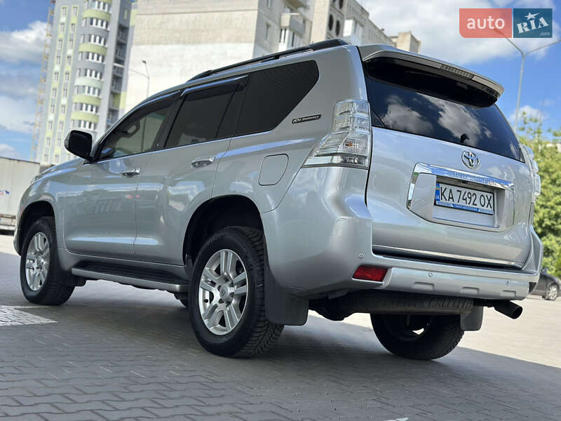 2012 toyota land cruiser 150