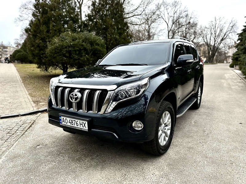 2013 toyota land cruiser 150