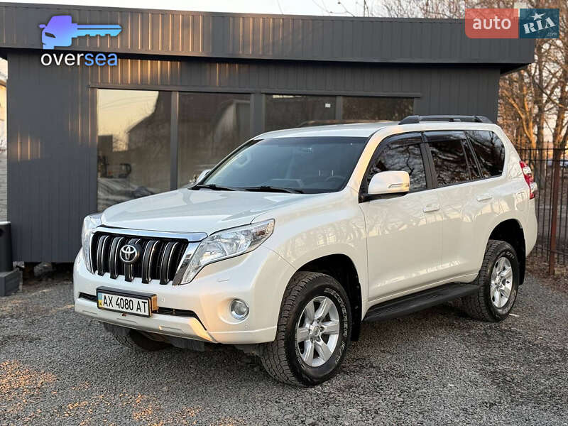 2013 toyota land cruiser prado