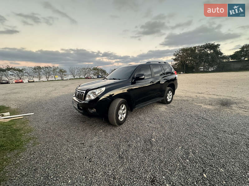 2010 toyota land cruiser prado
