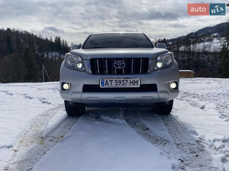 2012 toyota land cruiser