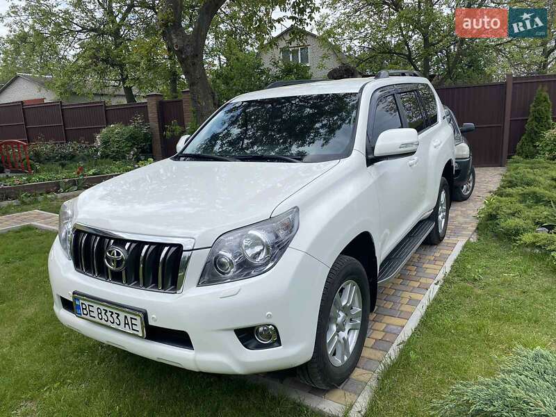2011 toyota land cruiser 150
