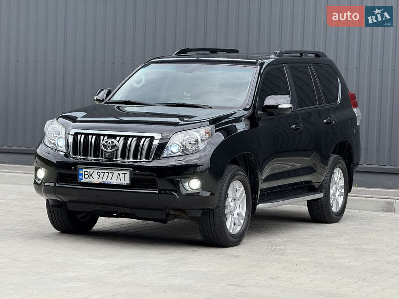2010 toyota land cruiser 150