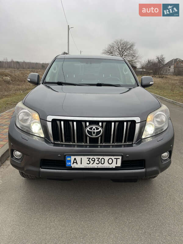 2012 toyota land cruiser prado