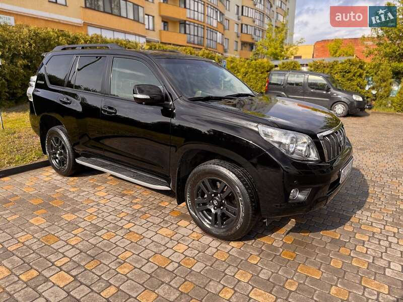 2012 toyota land cruiser 150