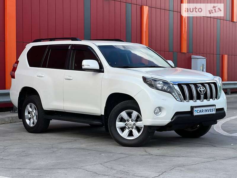 2013 toyota land-cruiser