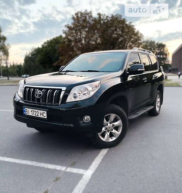 2012 toyota land cruiser