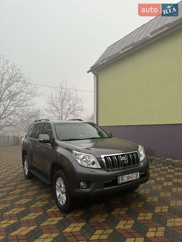 2011 toyota land cruiser prado