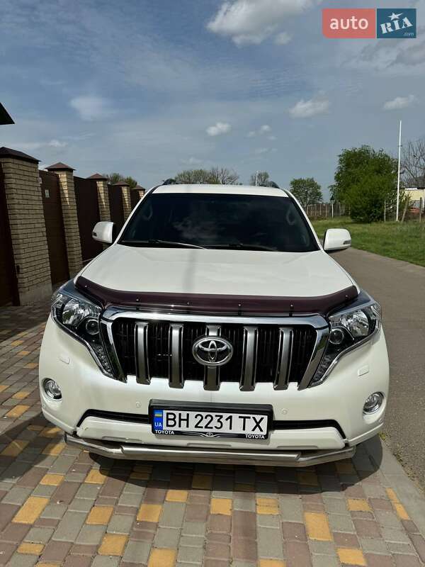 2013 toyota land cruiser prado