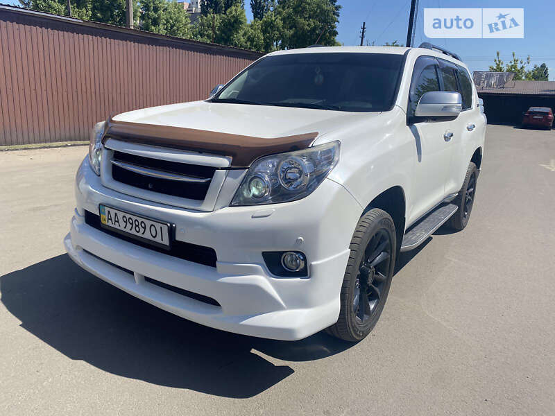 2011 toyota land cruiser