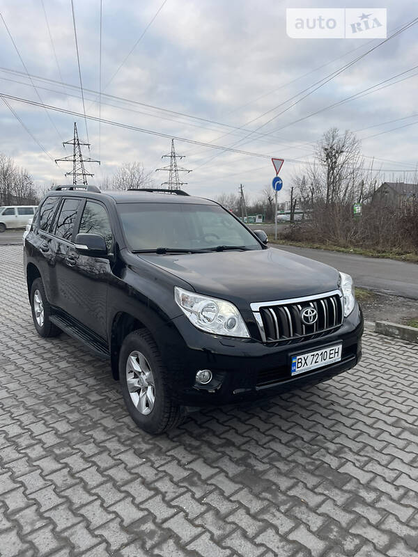 2012 toyota land cruiser prado