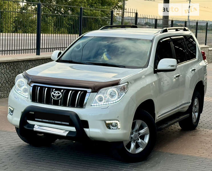 2013 toyota land cruiser 150