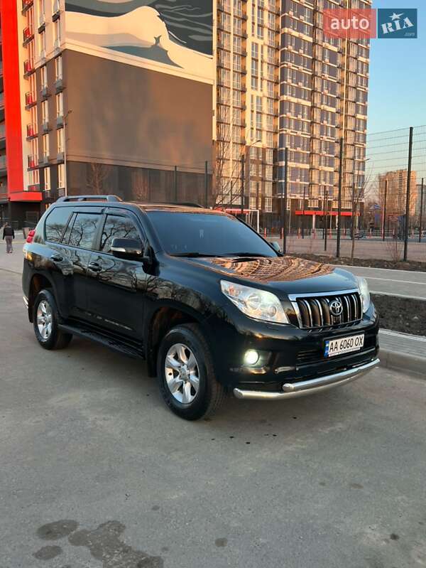 2013 toyota prado
