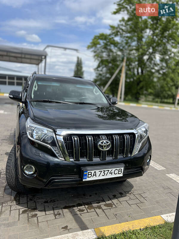 2014 toyota land cruiser prado
