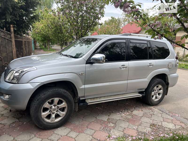2005 toyota land cruiser prado