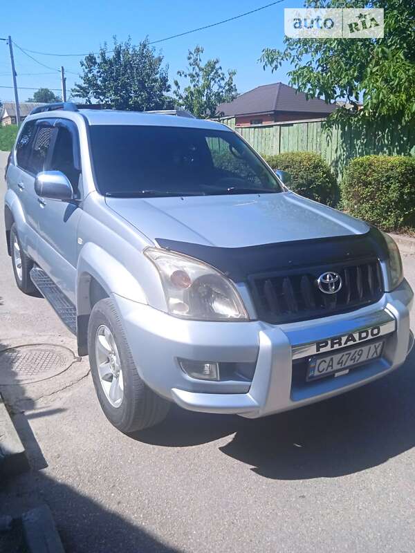 2005 toyota land cruiser