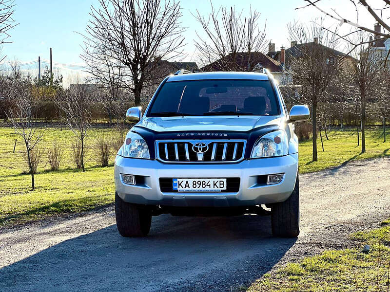 2005 toyota land cruiser prado