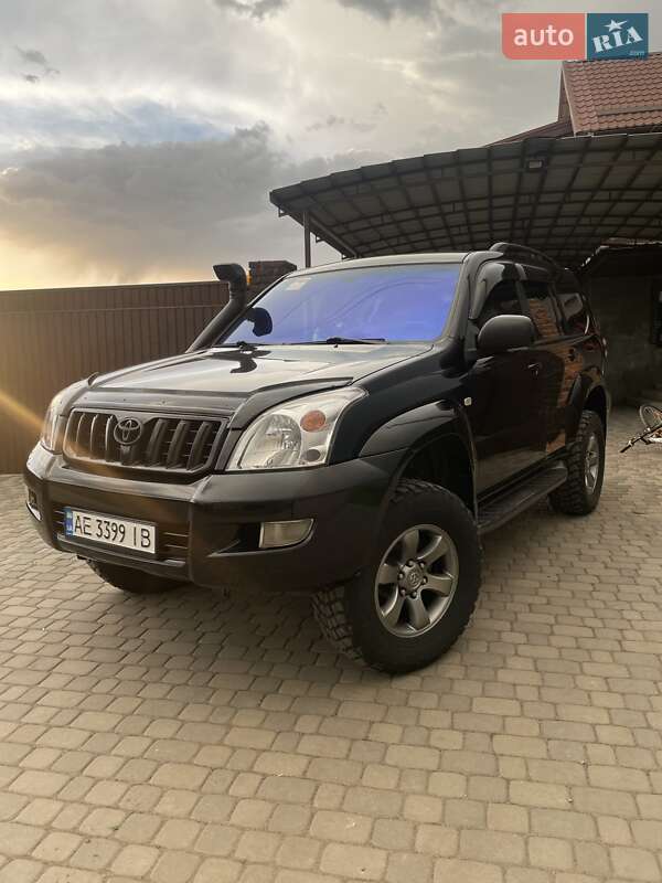 2005 toyota prado
