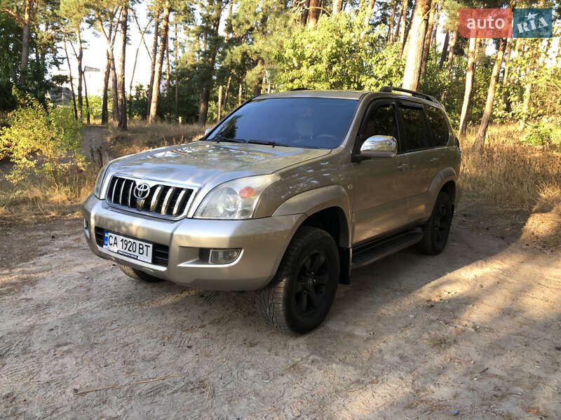 2005 toyota land cruiser prado