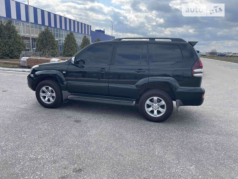 2005 toyota prado