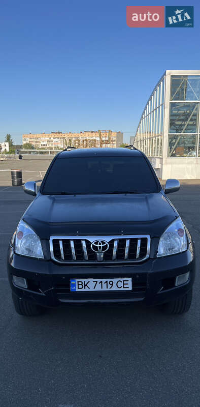 2004 toyota prado