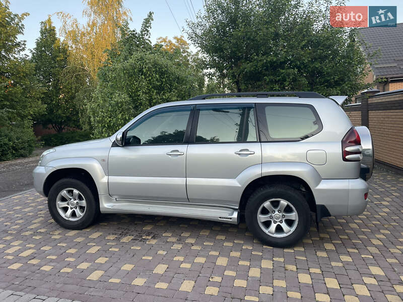 2005 toyota land cruiser prado
