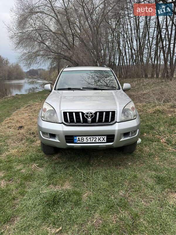 2004 toyota prado