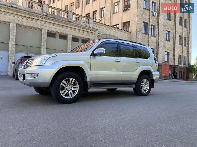 2003 toyota prado