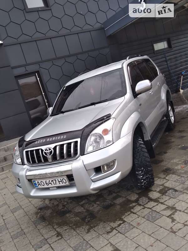 2004 toyota prado