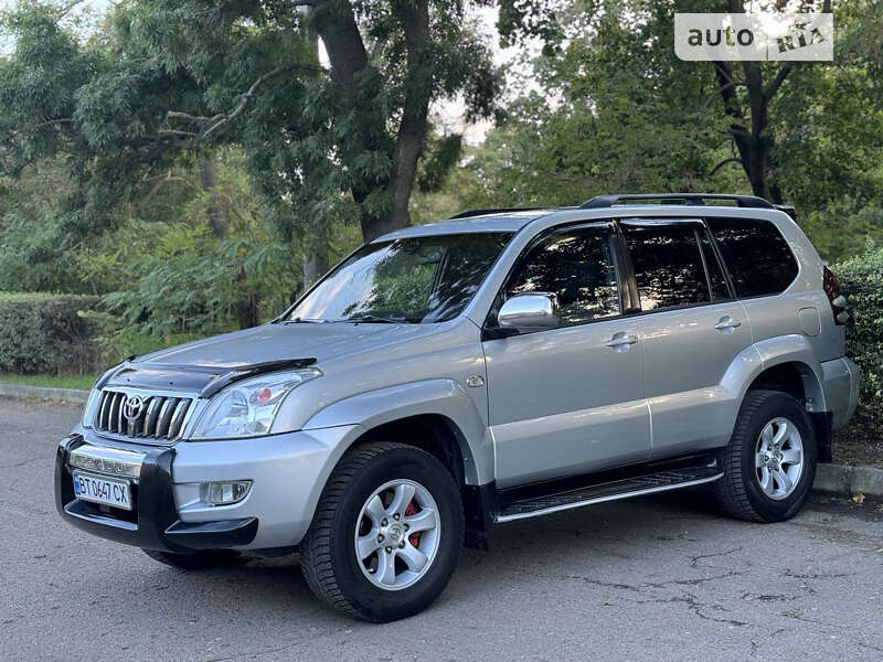 2004 toyota prado