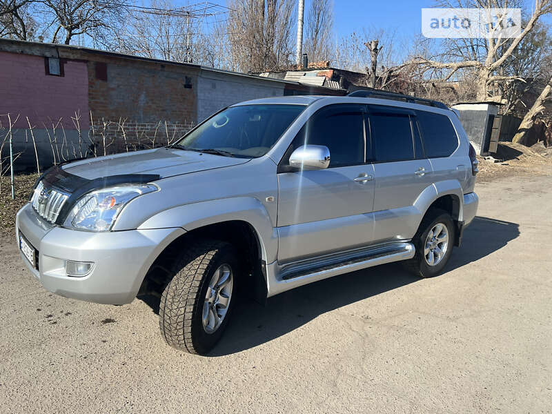 2004 toyota prado