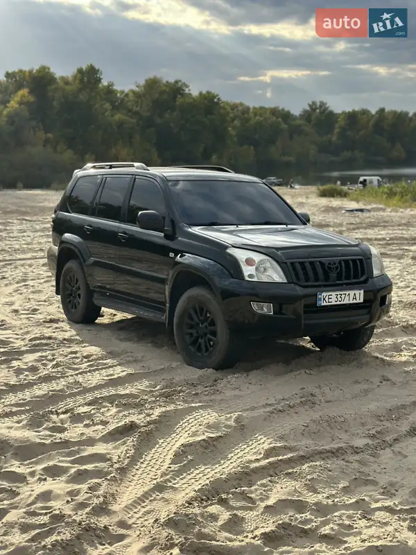 2004 toyota prado