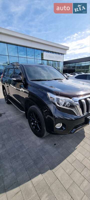 2015 toyota land cruiser 150