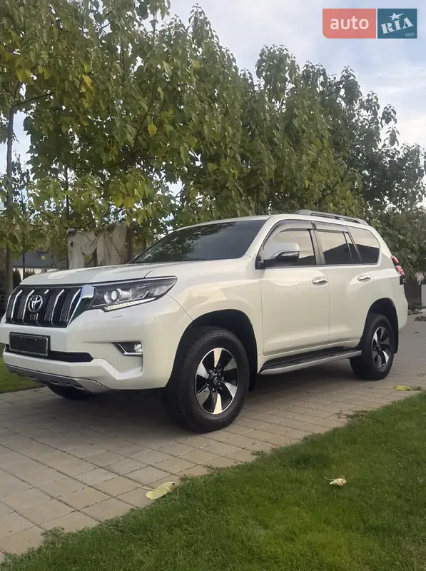 2022 toyota land cruiser prado