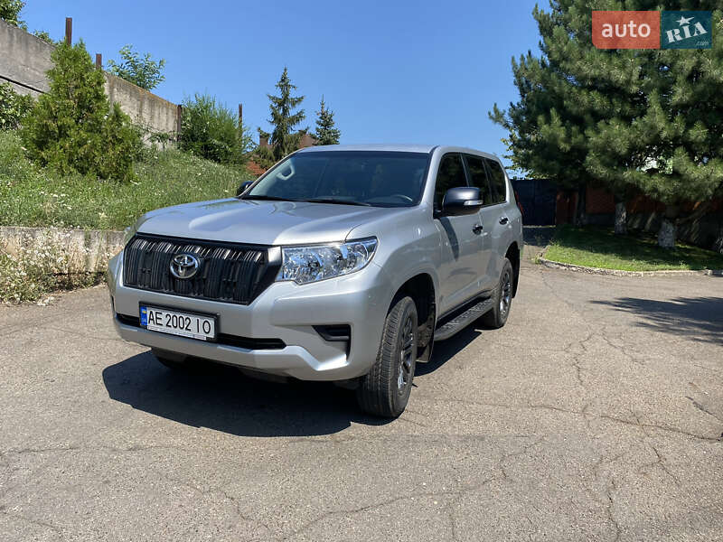 2020 toyota land cruiser prado