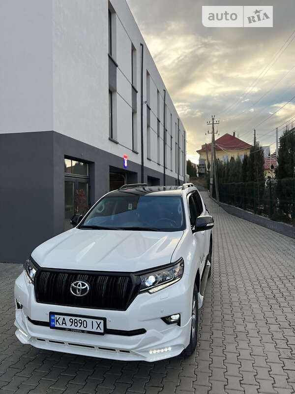 2021 toyota land cruiser prado 150