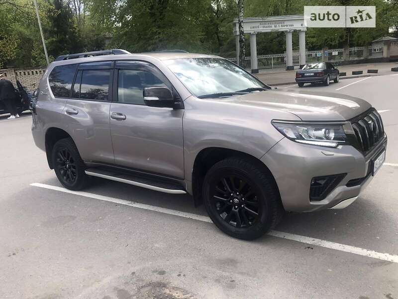 2021 toyota land cruiser prado