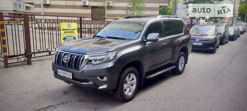 2019 toyota land cruiser prado