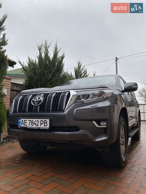 2021 toyota land cruiser prado
