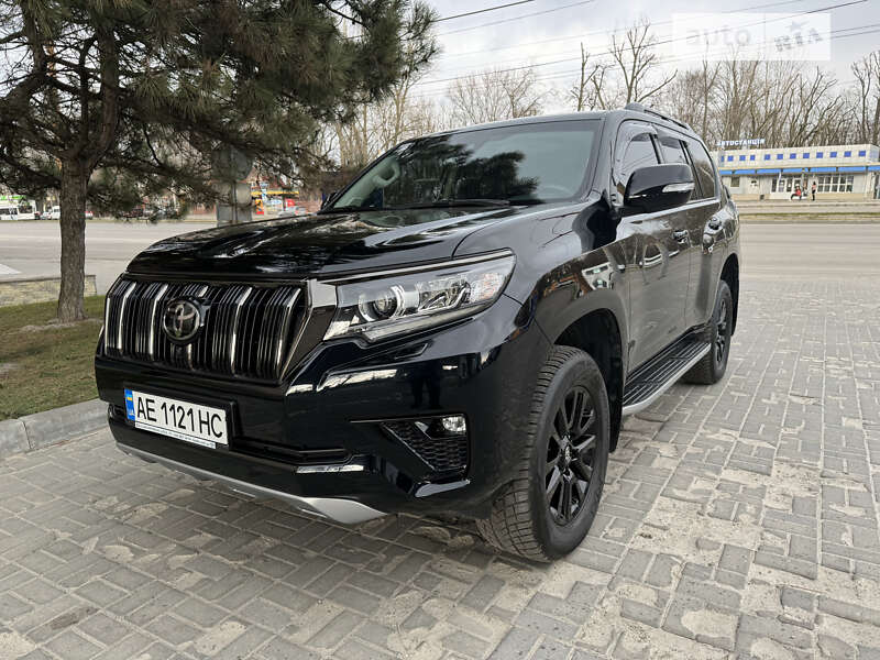 2021 toyota land cruiser 150