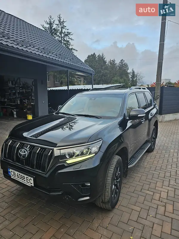 2021 toyota land cruiser 150